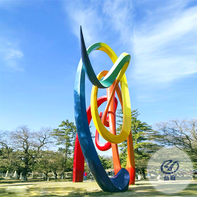 現(xiàn)代抽象不銹鋼雕塑定制戶外學(xué)校公園園林景觀鏤空落地藝術(shù)品擺件